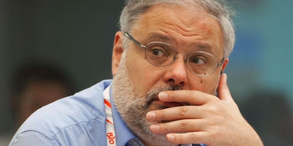 Цены на бензин будут только расти. У нас продолжают массово вывозить сырье за границу: Хазин