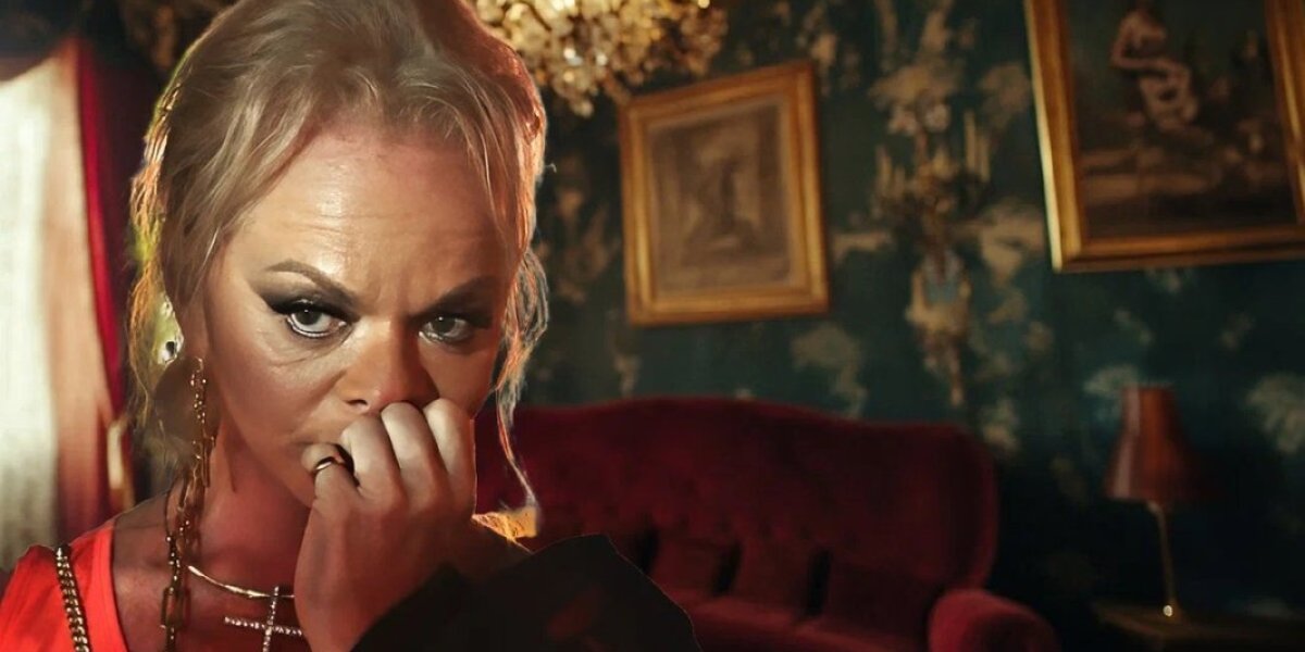 Долина появилась на сцене впервые после суда. Долго не пробыла, пришлось быстро ретироваться Долина появилась на сцене впервые после суда. Долго не пробыла, пришлось быстро ретироваться