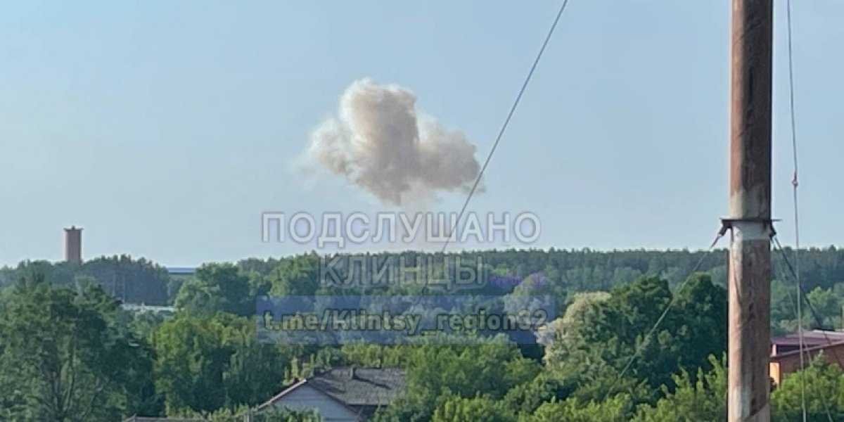 В городе Клинцы под Брянском прогремел взрыв. Очевидцы сообщают об атаке со стороны Украины