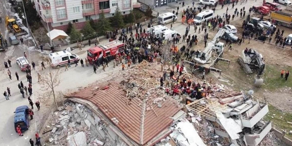 Турция, события сегодняшнего дня 3 марта 2023: что происходит в Турции сейчас, сколько человек погибло? Последние новости для туристов 03.03.2023