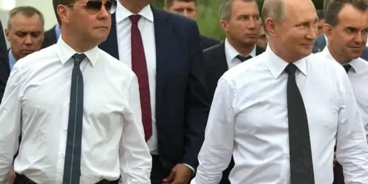 Верите, что он может стать преемником Путина? В опросах он — фаворит