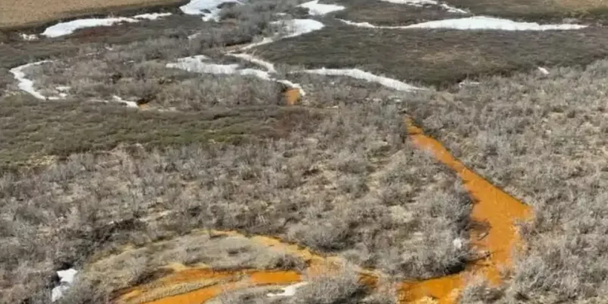 Яды, складируемые под землёй США, вырвались наружу: Аляску заполонило ржавыми реками