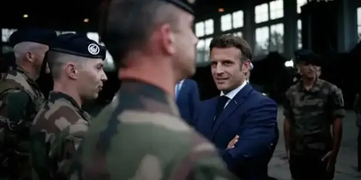 Макрон готов бросить на Украину уже 50 тысяч солдат. Французский эксперт: «У нас есть только 20» Макрон готов бросить на Украину уже 50 тысяч солдат. Французский эксперт: «У нас есть только 20»