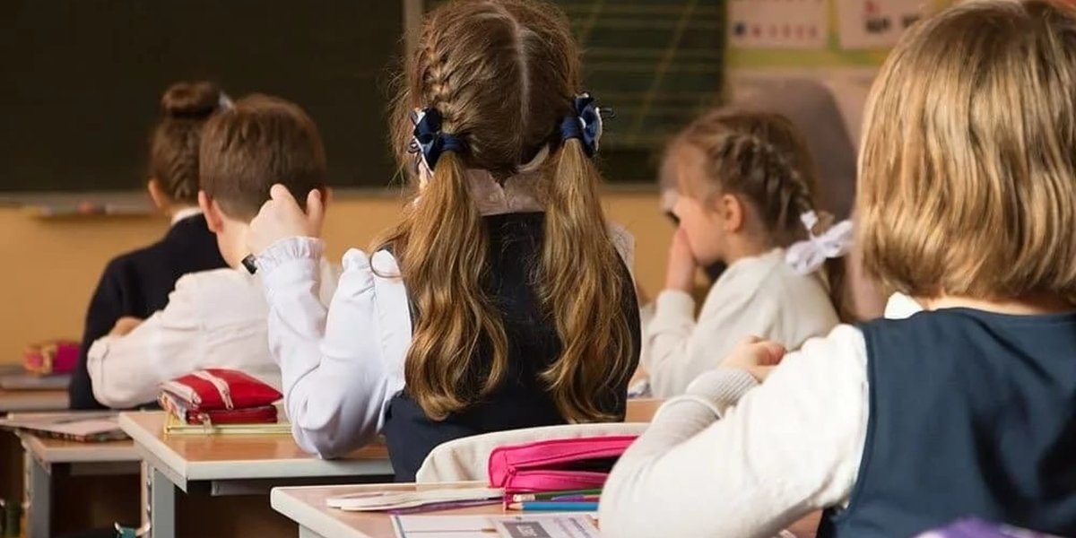 Единые стандарты вместо свободы: Как изменятся российские школы с 1 сентября 2025 Единые стандарты вместо свободы: Как изменятся российские школы с 1 сентября 2025