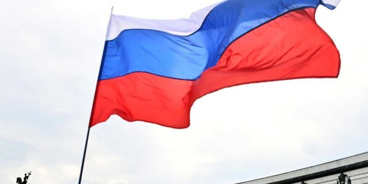 Недружественная для РФ страна угрожает заблокировать новый пакет санкций ЕС против нее из-за партнеров