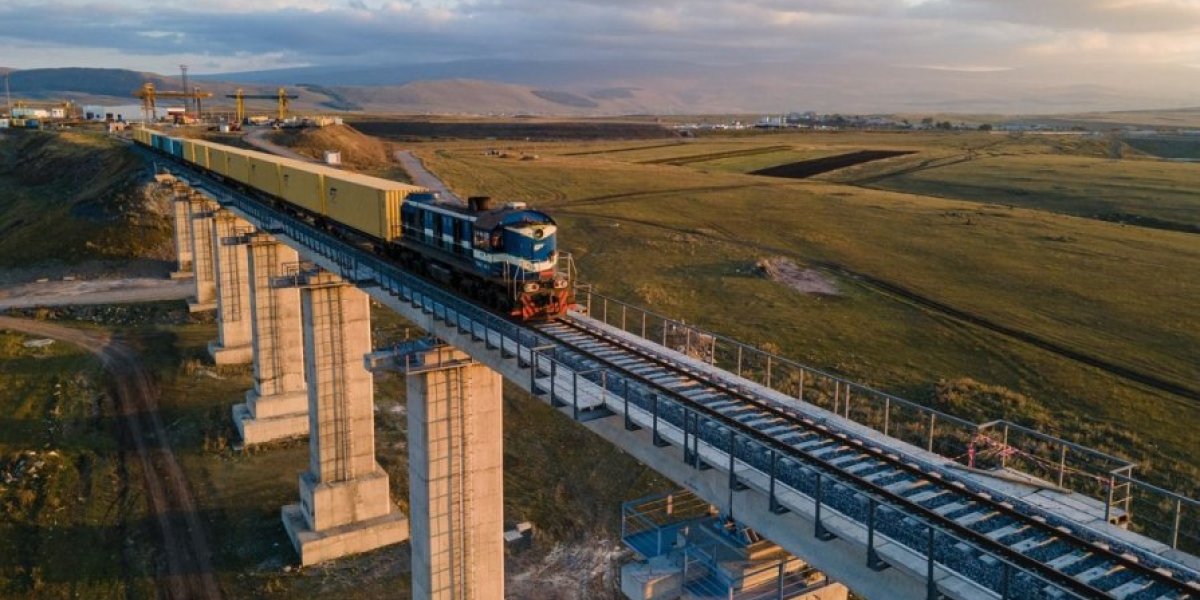 Новые балансы на Кавказе: грузинское «эхо» вашингтонских договорённостей Трампа, Алиева и Пашиняна Новые балансы на Кавказе: грузинское «эхо» вашингтонских договорённостей Трампа, Алиева и Пашиняна