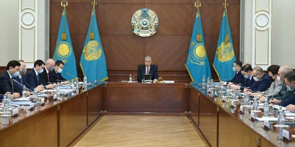 Казахстанских чиновников заподозрили в получении взятки от американской компании: локомотивы столько не стоят Казахстанских чиновников заподозрили в получении взятки от американской компании: локомотивы столько не стоят