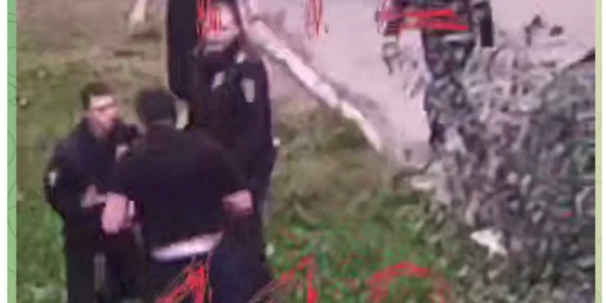 «Пистолета нет, что ли?»: Избивать полицейских «разрешили» за небольшую плату. Чиновники сдали мигрантам целый регион «Пистолета нет, что ли?»: Избивать полицейских «разрешили» за небольшую плату. Чиновники сдали мигрантам целый регион