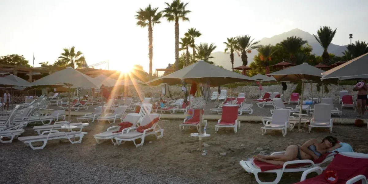 Роскошь или разочарование: почему дорогой отдых в Анталье превращается в кошмар для туристов Роскошь или разочарование: почему дорогой отдых в Анталье превращается в кошмар для туристов