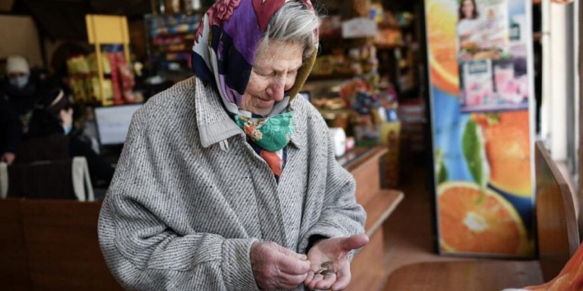 Пенсии в России достигнут 30 тысяч рублей: Рост есть, но разрыв с зарплатами увеличивается Пенсии в России достигнут 30 тысяч рублей: Рост есть, но разрыв с зарплатами увеличивается