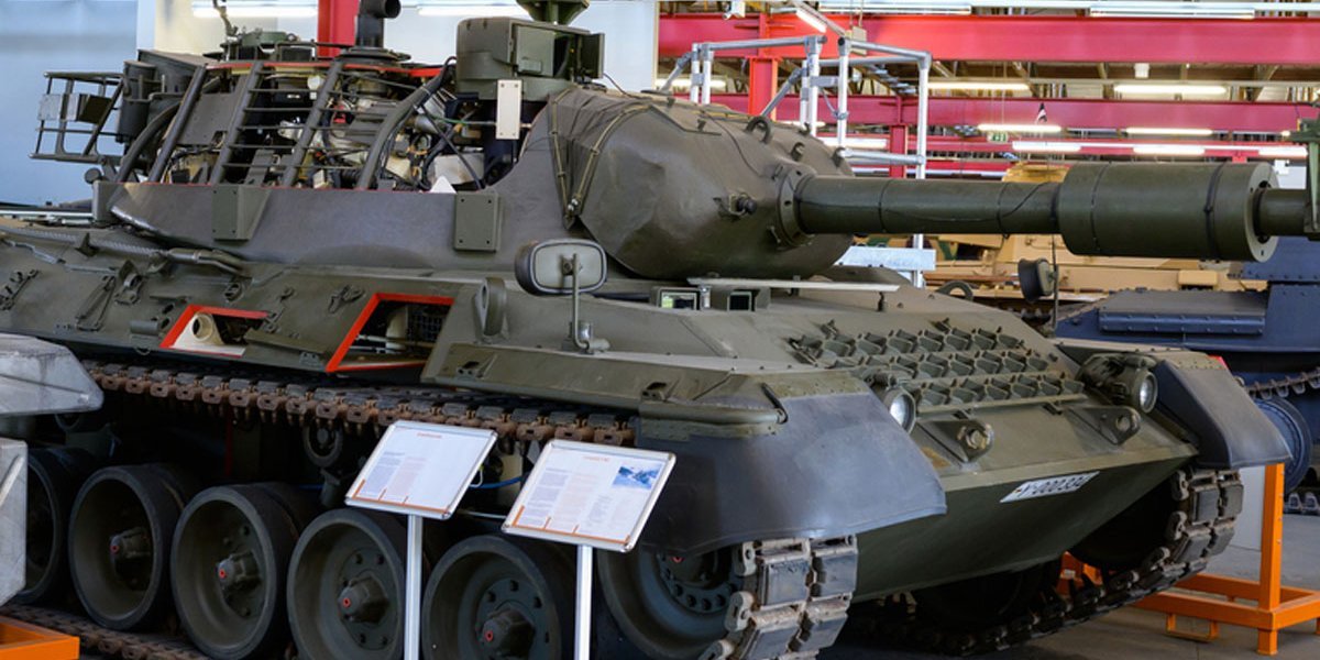 «Музейные танки» или модернизация ВПК: что действительно происходит с вооружениями России «Музейные танки» или модернизация ВПК: что действительно происходит с вооружениями России
