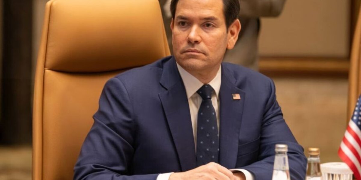 Госсекретарь США подтвердил разработку плана мира с Россией, включающего ключевые уступки Киева Госсекретарь США подтвердил разработку плана мира с Россией, включающего ключевые уступки Киева