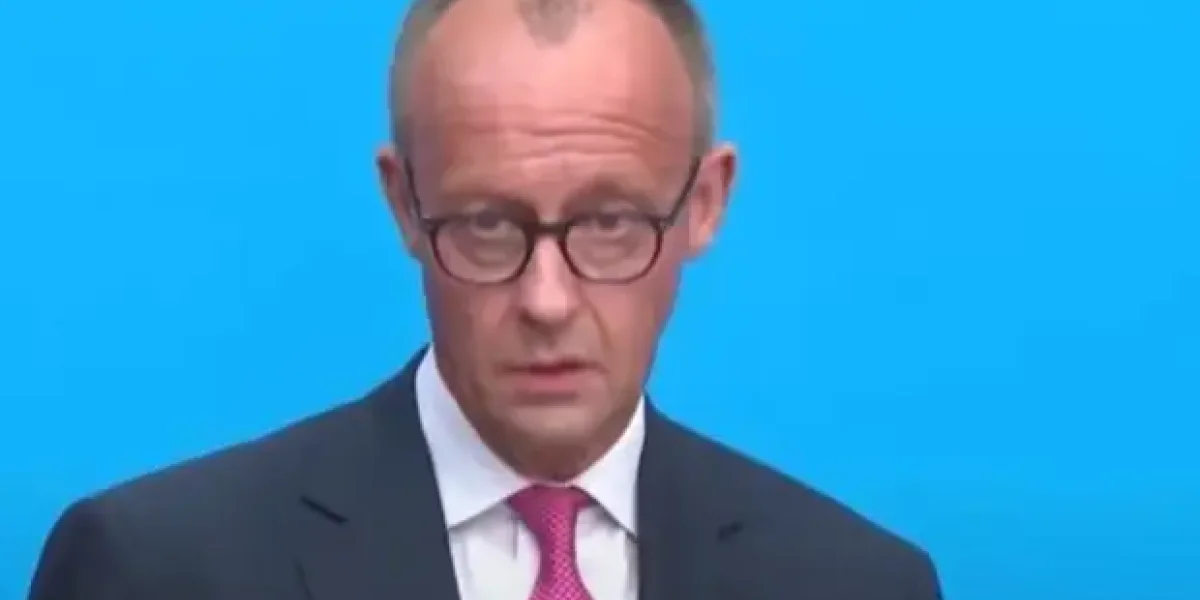 Мерц остался один на один с Россией? 163-метровый «ужас» приплыл в Балтийск. США вывели свои корабли Мерц остался один на один с Россией? 163-метровый «ужас» приплыл в Балтийск. США вывели свои корабли