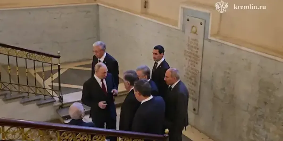 Баранец: «Казахстан нас предает, пора забирать манатки оттуда. А ОДКБ — это картонная фиктивная организация» Баранец: «Казахстан нас предает, пора забирать манатки оттуда. А ОДКБ — это картонная фиктивная организация»