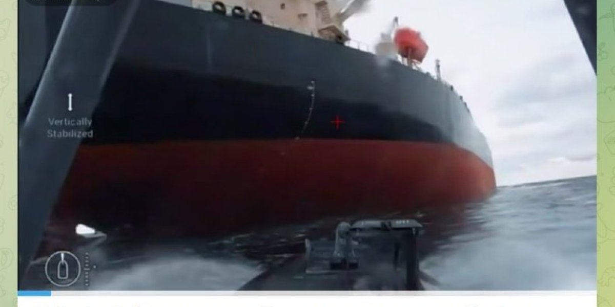 Цели для ВКС России названы: английский самолёт-наводчик и азербайджанский танкер. Куда полетят «Герани» после атаки на турецкий корабль? Цели для ВКС России названы: английский самолёт-наводчик и азербайджанский танкер. Куда полетят «Герани» после атаки на турецкий корабль?