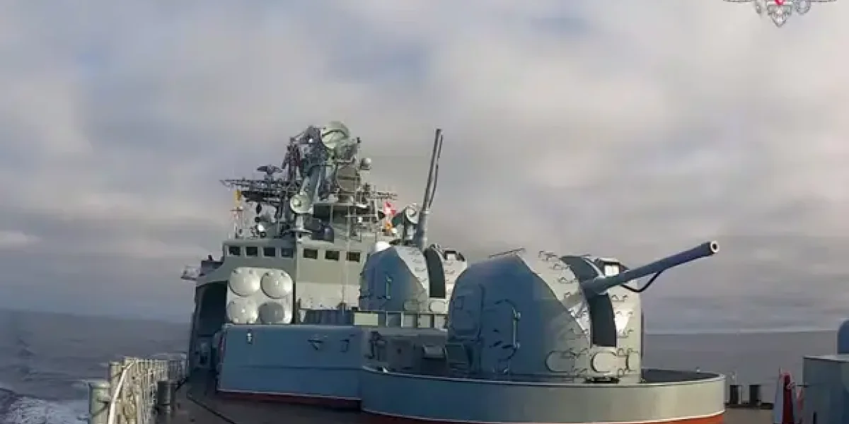 Мерц остался один на один с Россией? 163-метровый «ужас» приплыл в Балтийск. США вывели свои корабли Мерц остался один на один с Россией? 163-метровый «ужас» приплыл в Балтийск. США вывели свои корабли