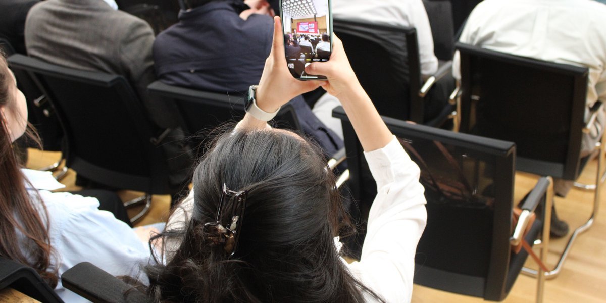 От бумажных зачеток до цифровых реестров: Госдума утвердила электронные студенческие документы и обсуждает жесткие меры для эмигрантов От бумажных зачеток до цифровых реестров: Госдума утвердила электронные студенческие документы и обсуждает жесткие меры для эмигрантов