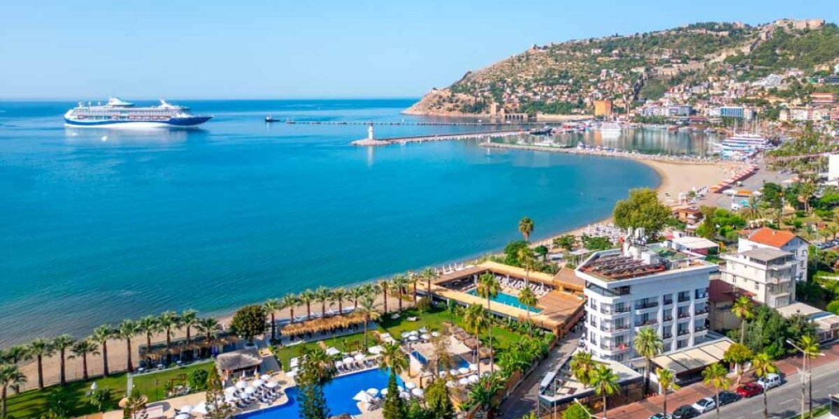 Идеальное время для поездки: почему эксперт советует ехать в Турцию именно в октябре Идеальное время для поездки: почему эксперт советует ехать в Турцию именно в октябре