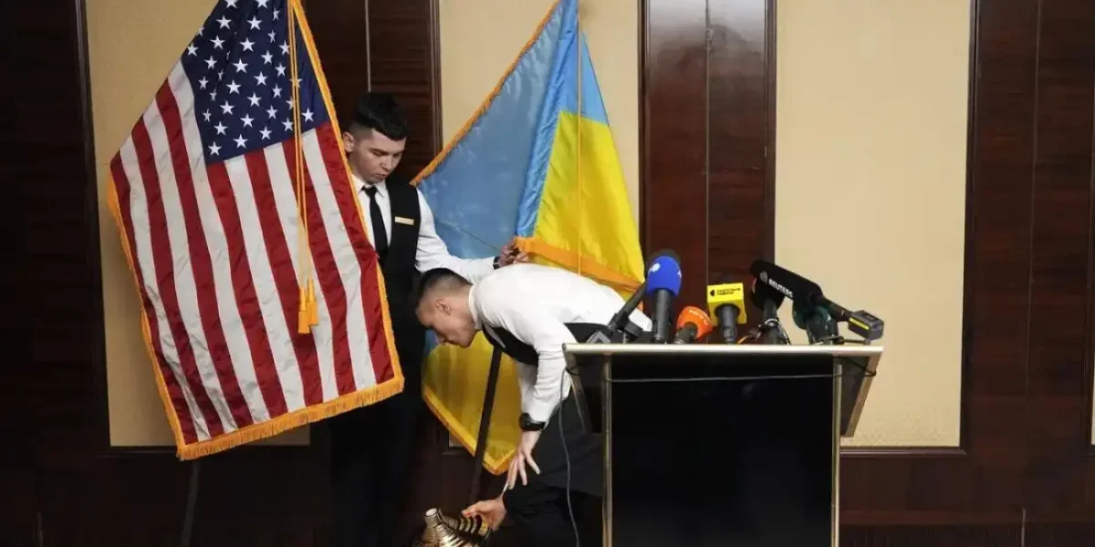 На переговорах Украины с США произошло страшное. Что скрывает Киев? На переговорах Украины с США произошло страшное. Что скрывает Киев?