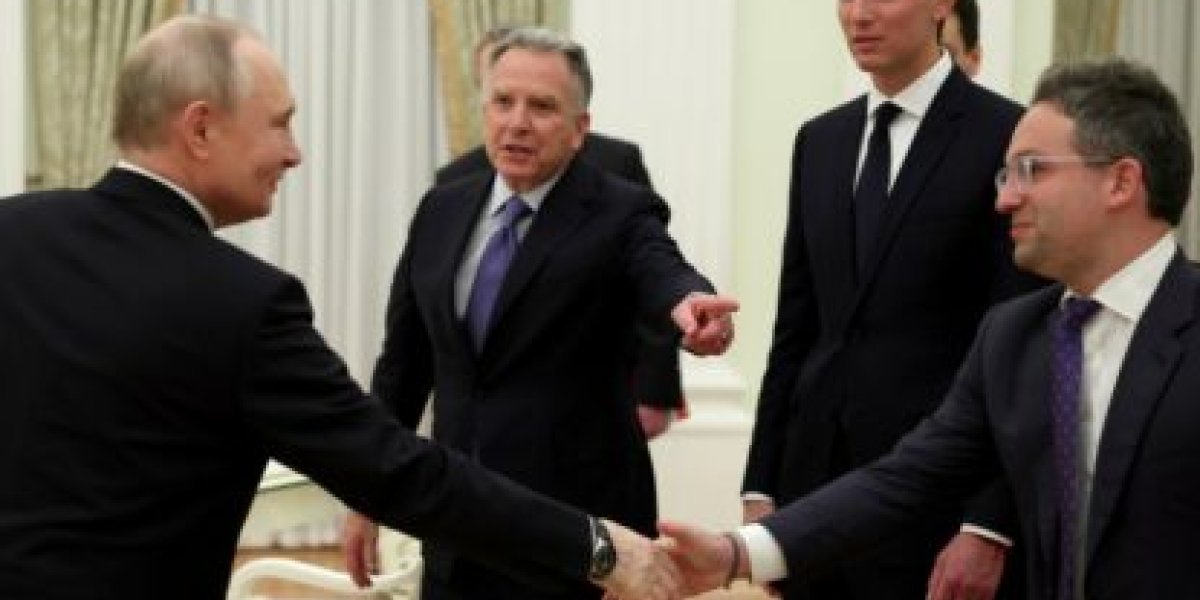 К переговорам США с РФ подключен человек по очень большим деньгам К переговорам США с РФ подключен человек по очень большим деньгам