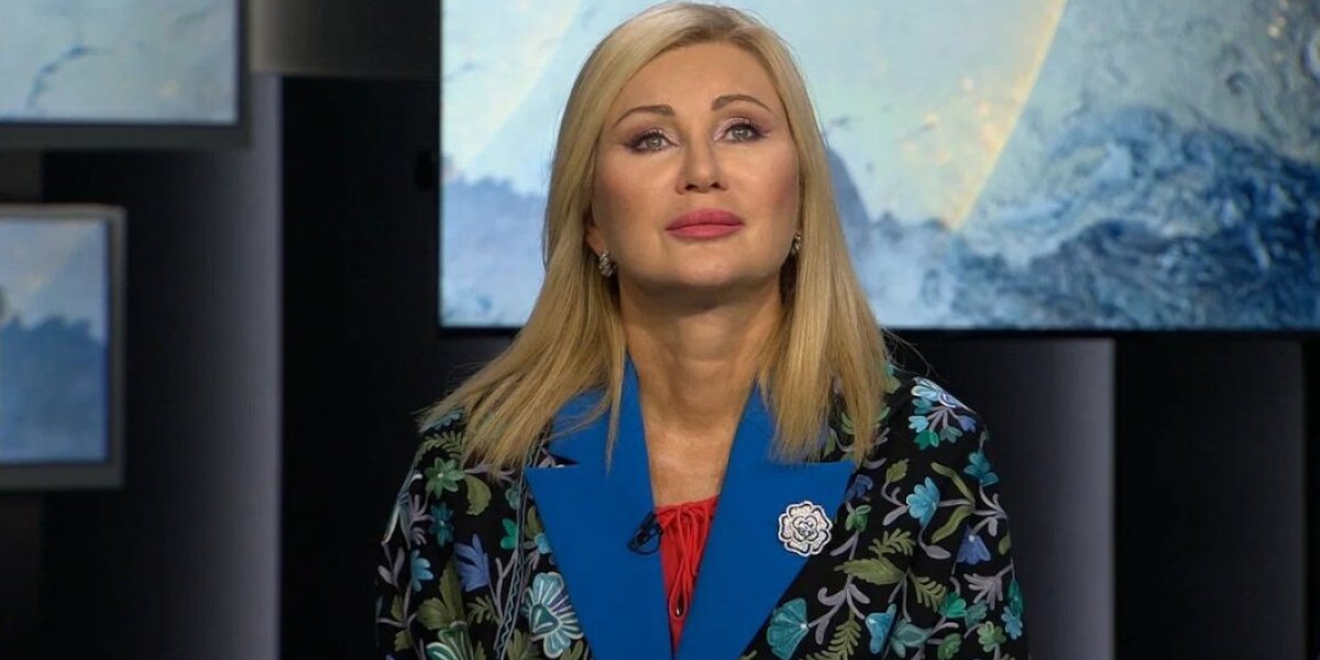 Цыганова не справилась с эмоциями: «Позор! Лицедеи отсиживались в США, пока сотни тысяч проливали кровь. А теперь зарабатывают на русских» Цыганова не справилась с эмоциями: «Позор! Лицедеи отсиживались в США, пока сотни тысяч проливали кровь. А теперь зарабатывают на русских»